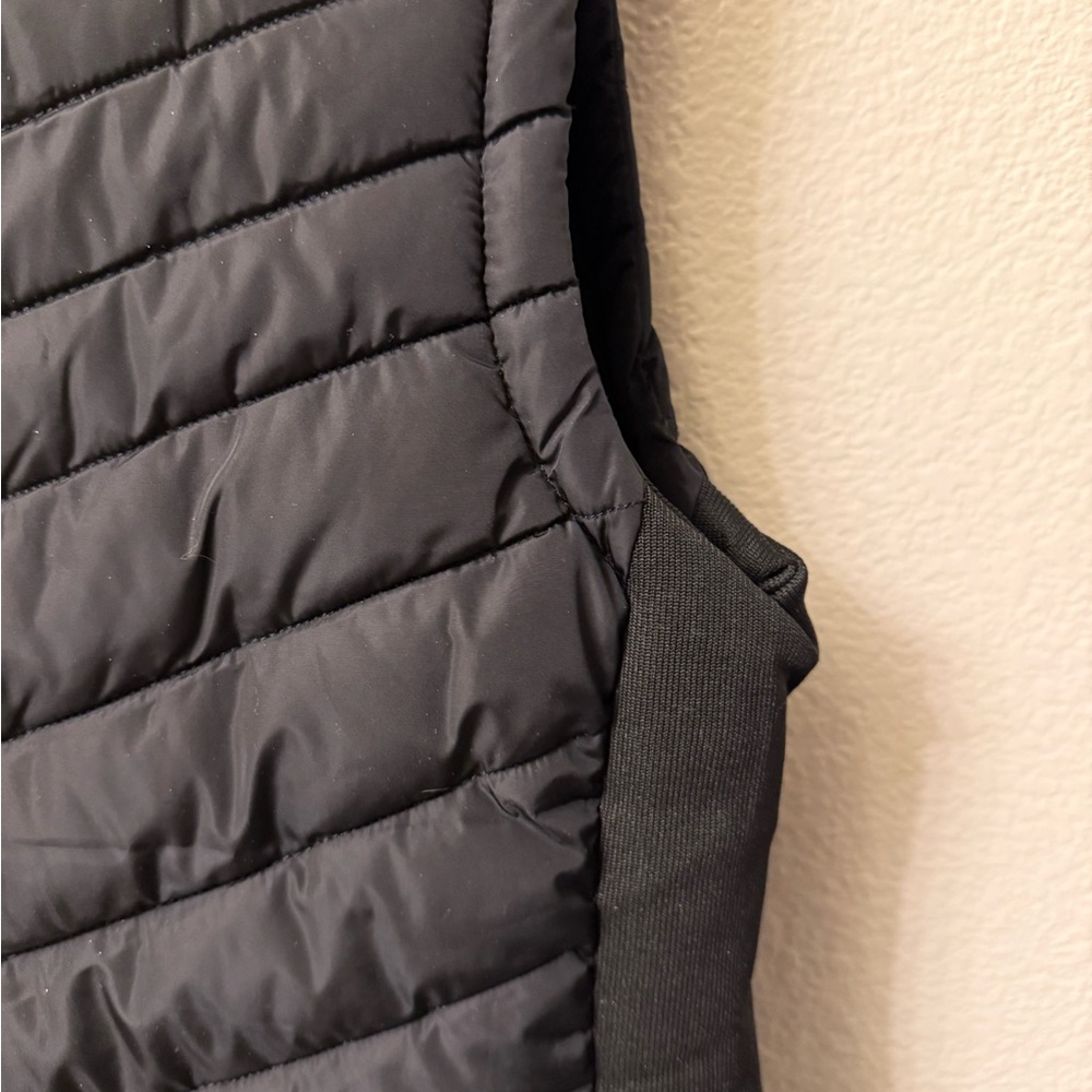Soprano Women's Black Quilted Vest with Faux Fur - Picture 5 of 6